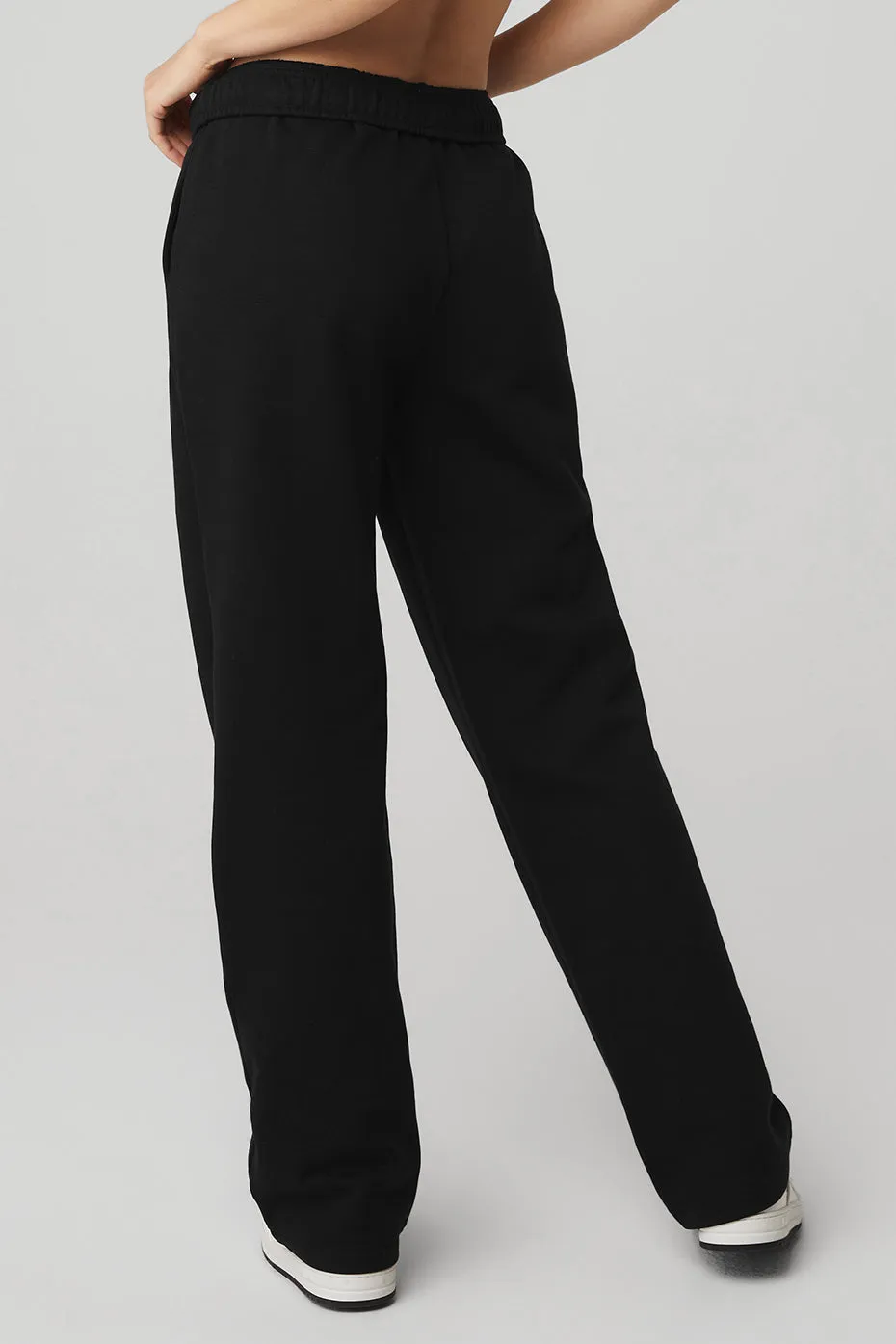 Accolade Straight Leg Sweatpant - Black