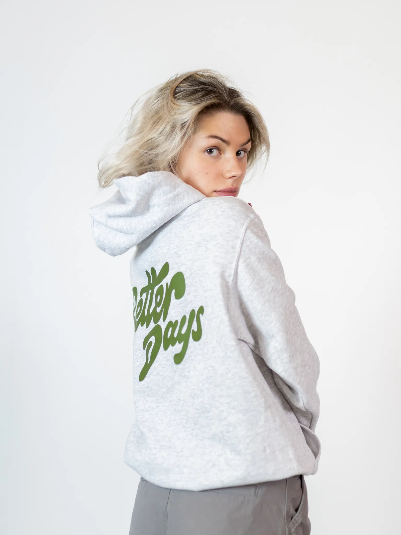 BETTER DAYS HOODIE (rygprint) - GRÅ