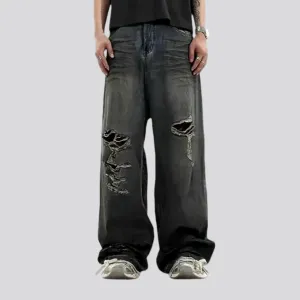 Grunge street style mid-rise men's jeans