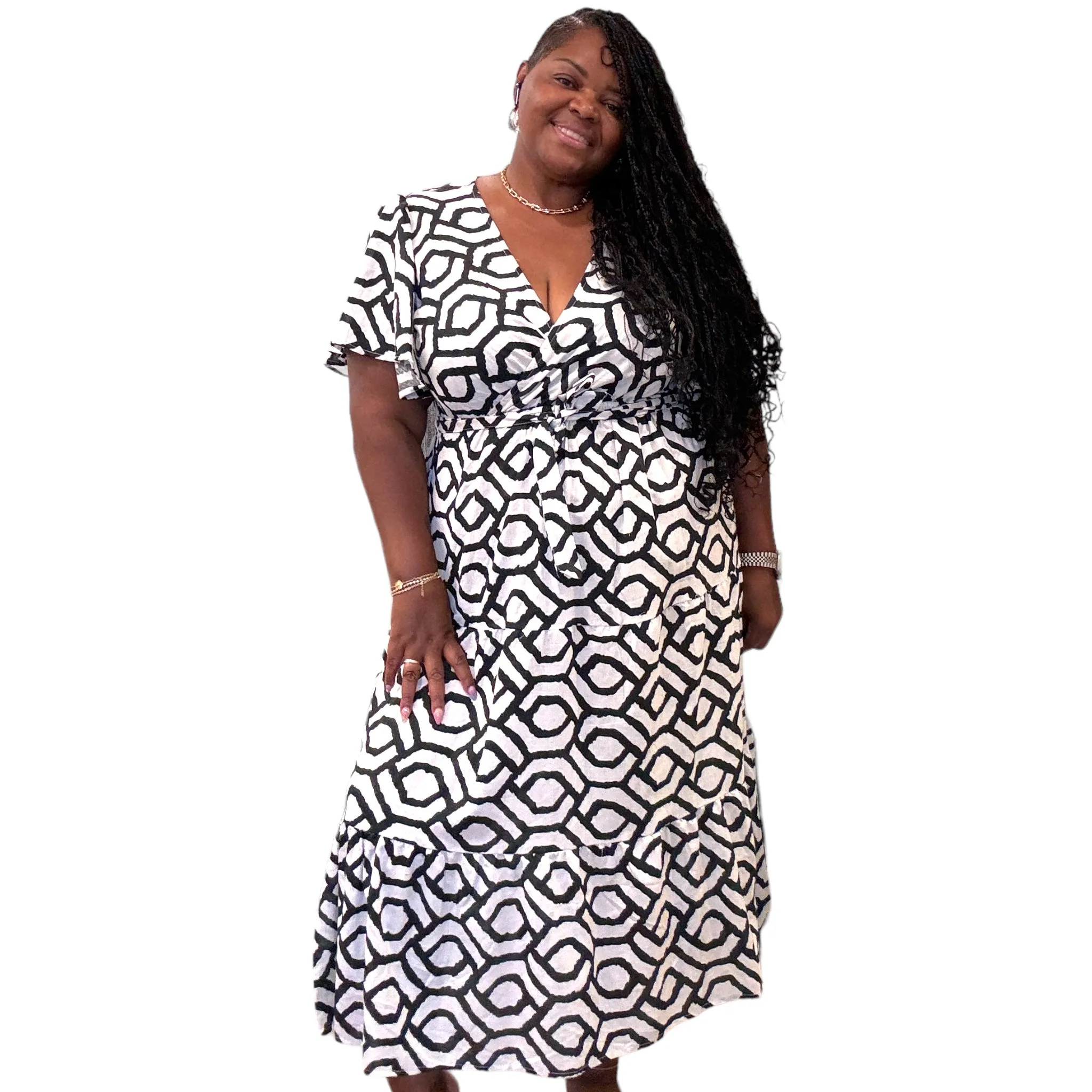 Women's Plus Black And White Geometric Maxi Dress